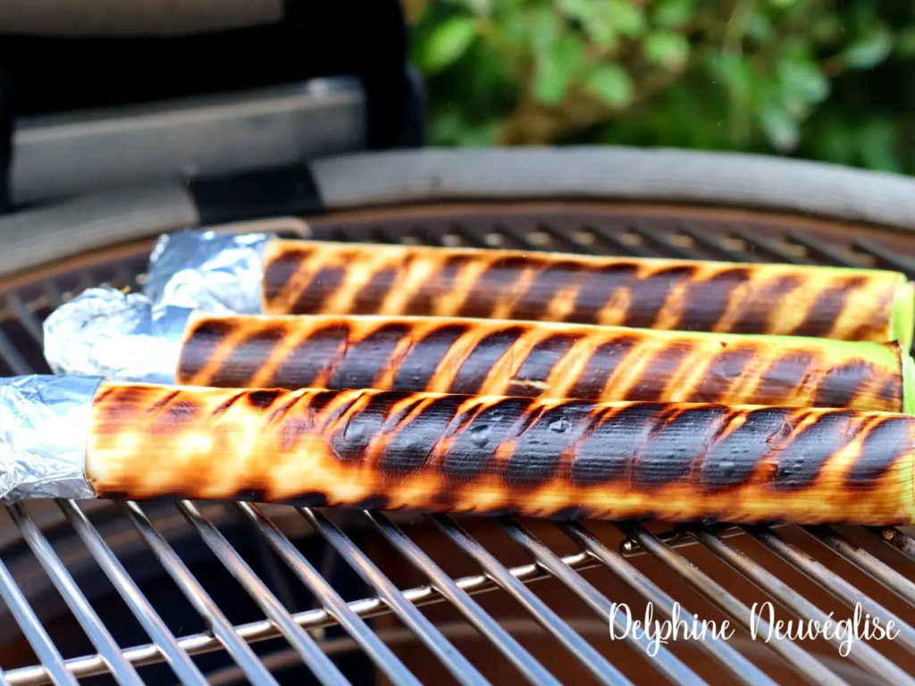 poireaux brûlés au barbecue