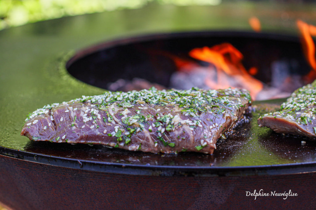 Bavette d'aloyau de Wagyu au brasero plancha